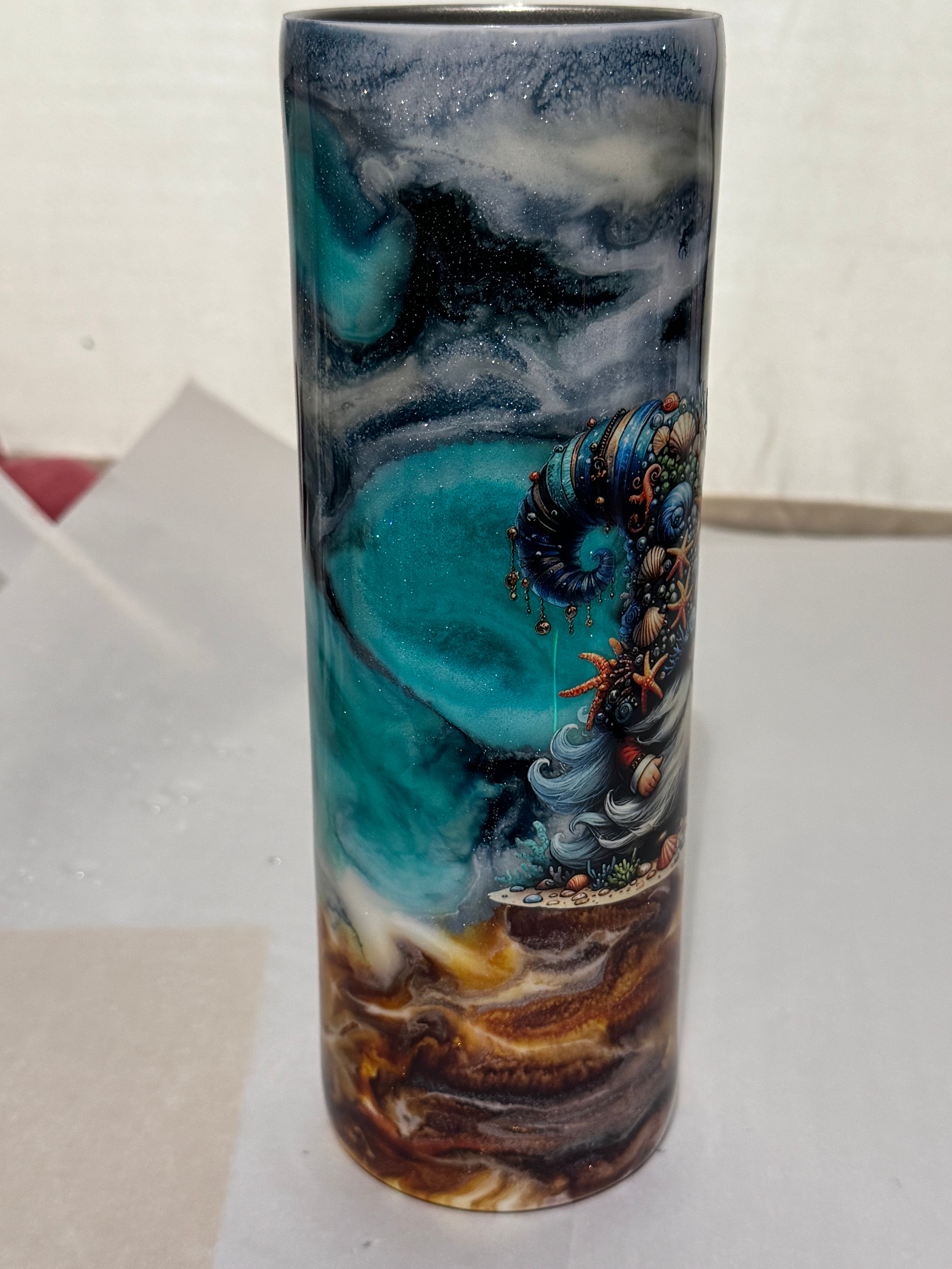 30 oz Beach Gnome